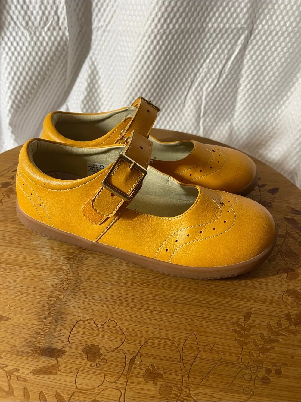 Livie & Luca Mustard Yellow Mary Jane Shoes girls size 2
